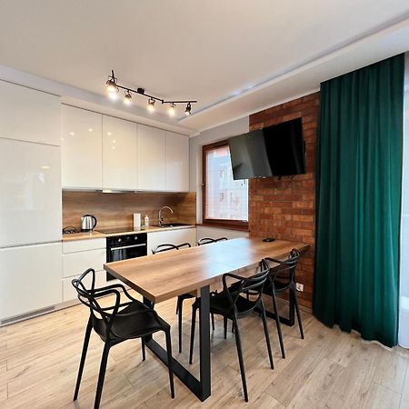 Stylish Apartment Oldtown Riverview Balcony Gdansk Exterior photo