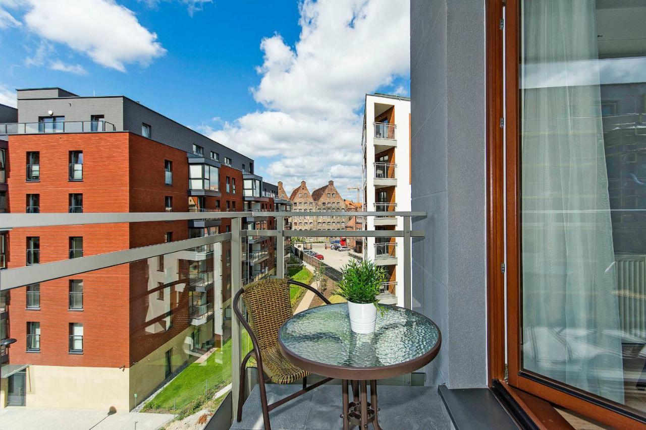 Stylish Apartment Oldtown Riverview Balcony Gdansk Exterior photo