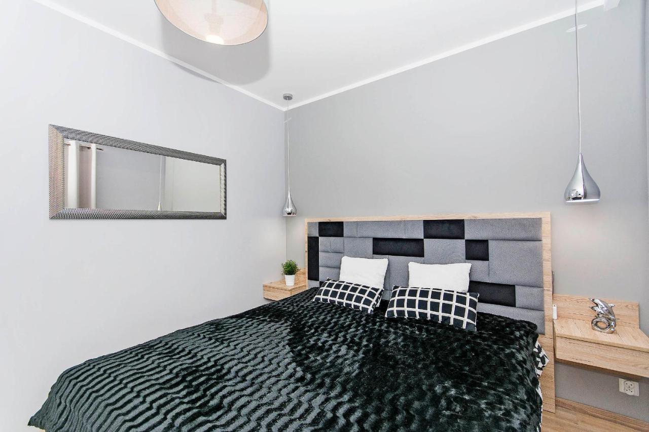 Stylish Apartment Oldtown Riverview Balcony Gdansk Exterior photo
