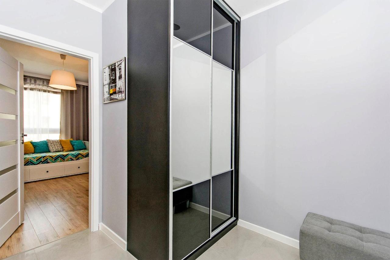 Stylish Apartment Oldtown Riverview Balcony Gdansk Exterior photo